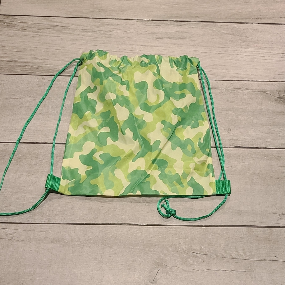 🦔Green camo mini drawstring bag🧁